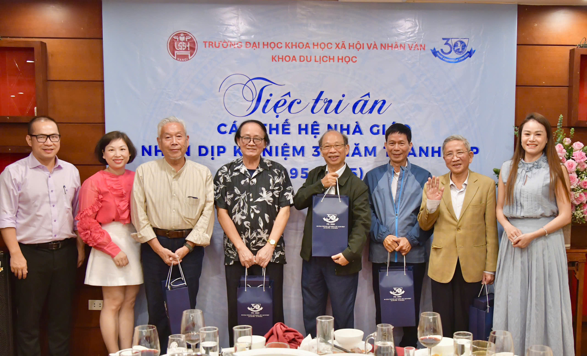 z7241288210235 f633eb7d956fe5d2996980fe031c589f