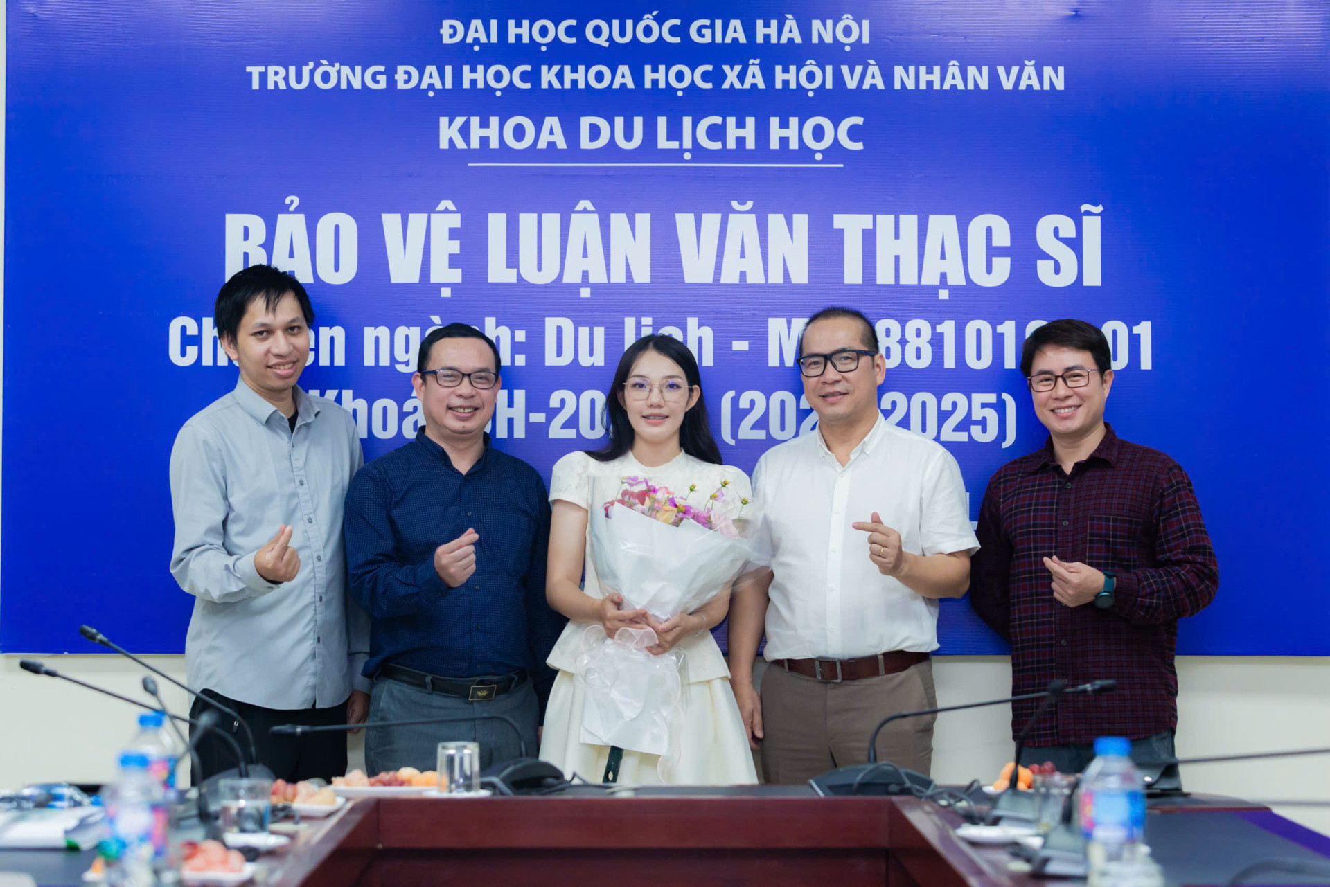 Chúc mừng học viên Nguyễn Thị Hồng Liên bảo vệ thành công luận văn thạc sĩ