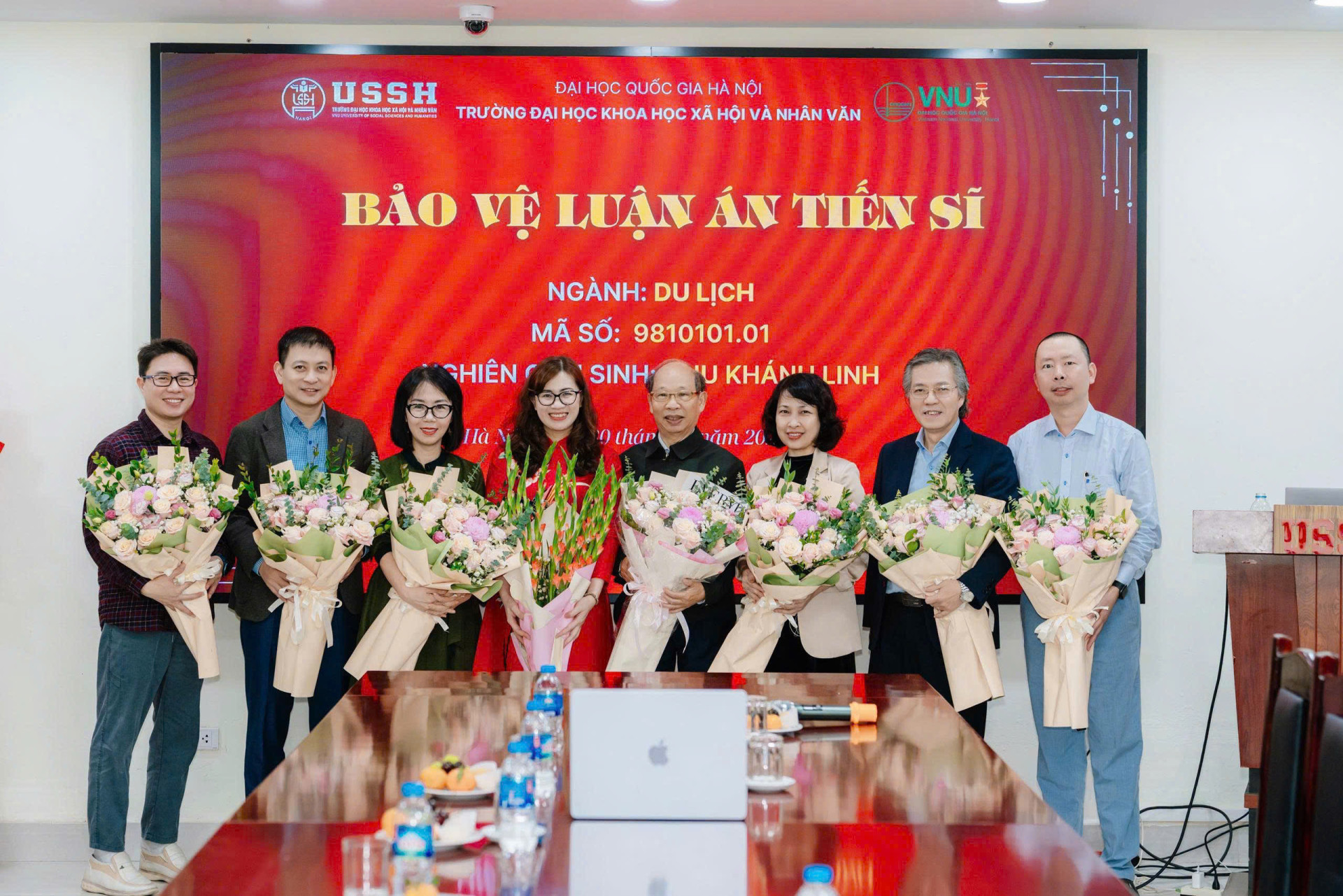 CHÚC MỪNG NCS CHU KHÁNH LINH BẢO VỆ THÀNH CÔNG LUẬN ÁN TIẾN SĨ