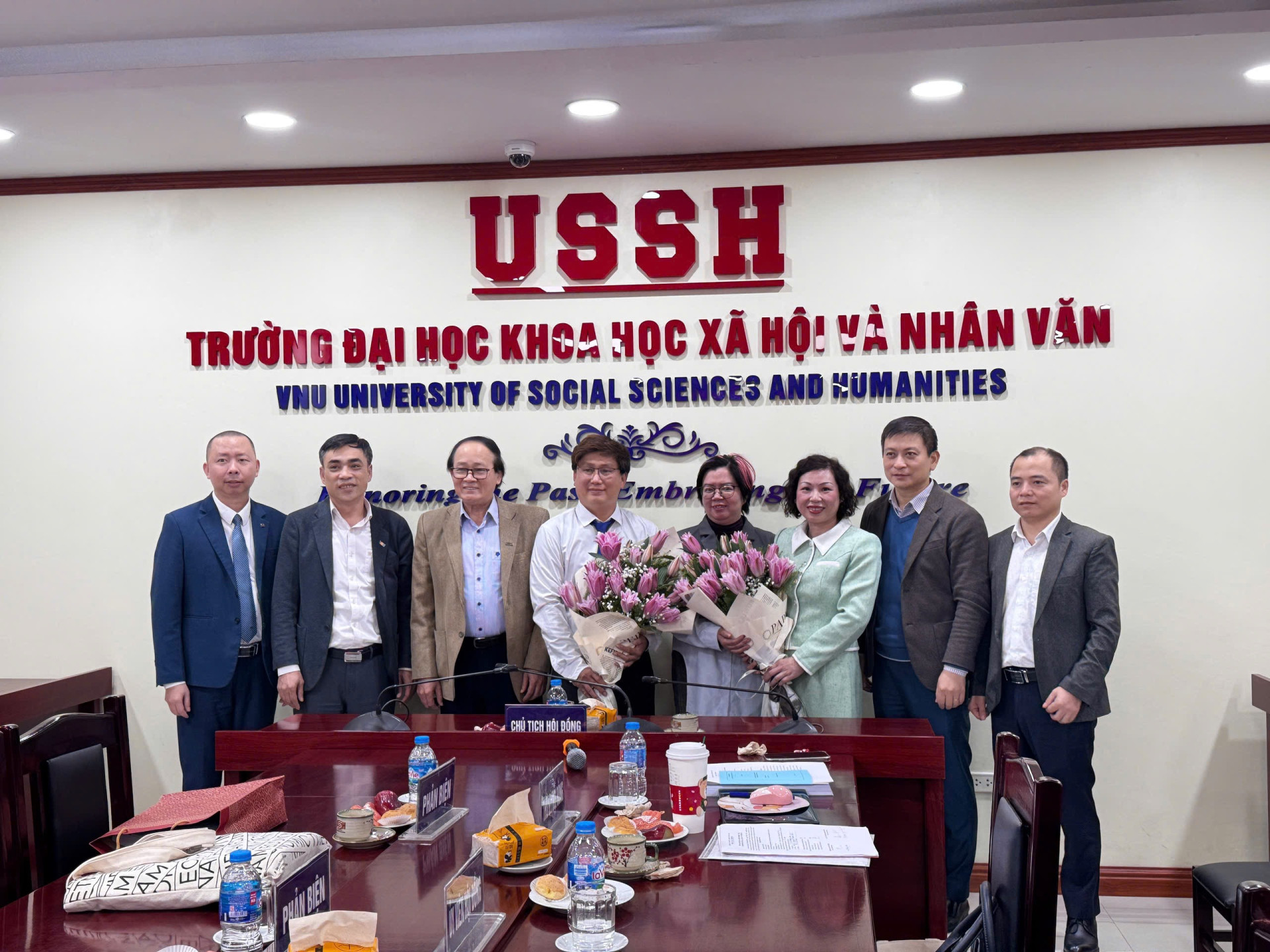 CHÚC MỪNG NCS. PHAN MINH CHÂU BẢO VỆ THÀNH CÔNG LUẬN ÁN TIẾN SĨ