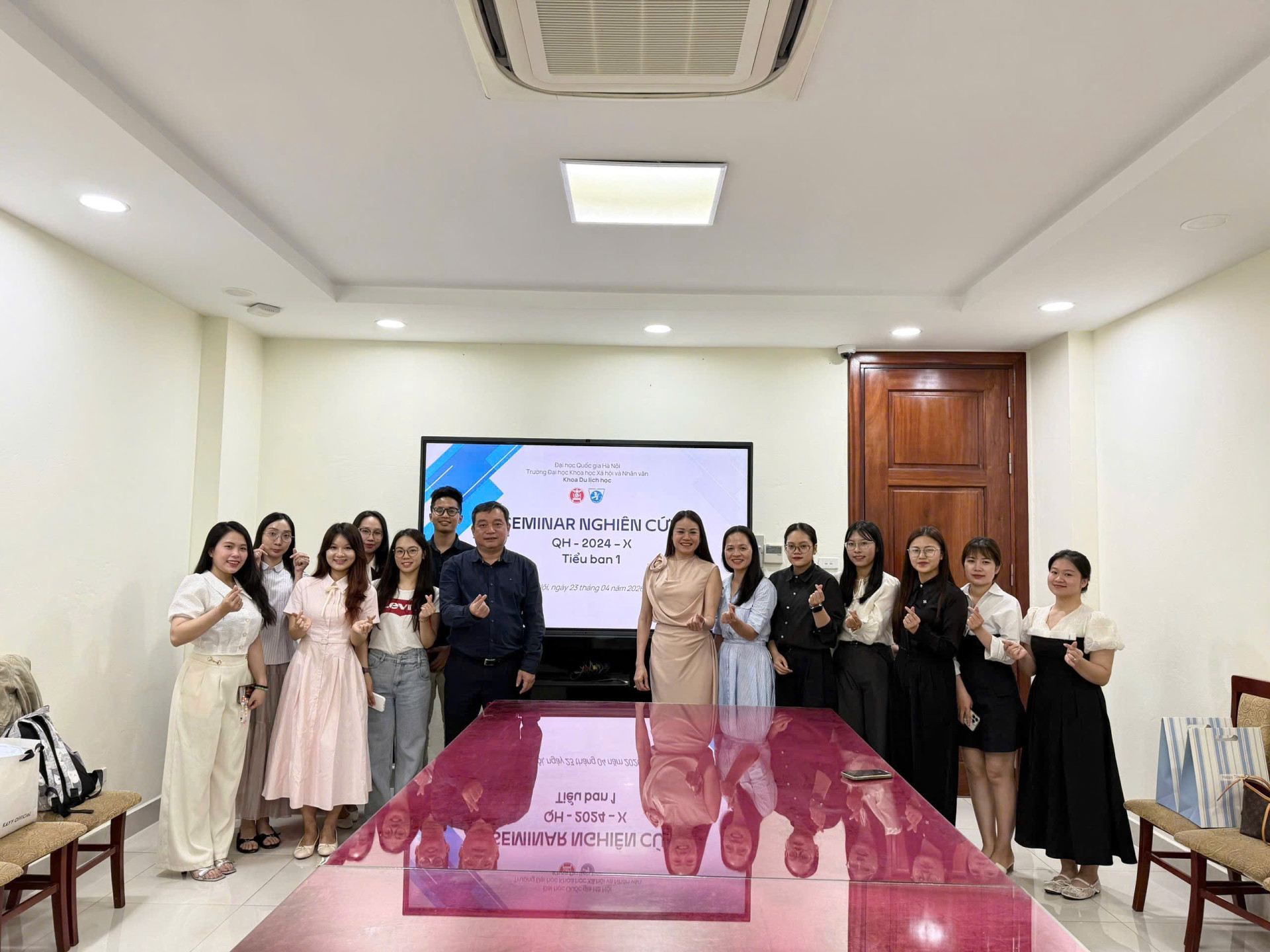 SEMINAR BẢO VỆ LUẬN VĂN THẠC SĨ CỦA HỌC VIÊN K22, KHÓA QH-2024-X