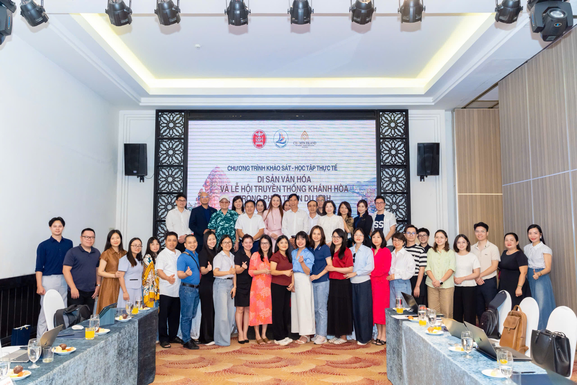 TỌA ĐÀM KHOA HỌC: DI SẢN VĂN HÓA VÀ LỄ HỘI TRUYỀN THỐNG KHÁNH HÒA TRONG PHÁT TRIỂN DU LỊCH