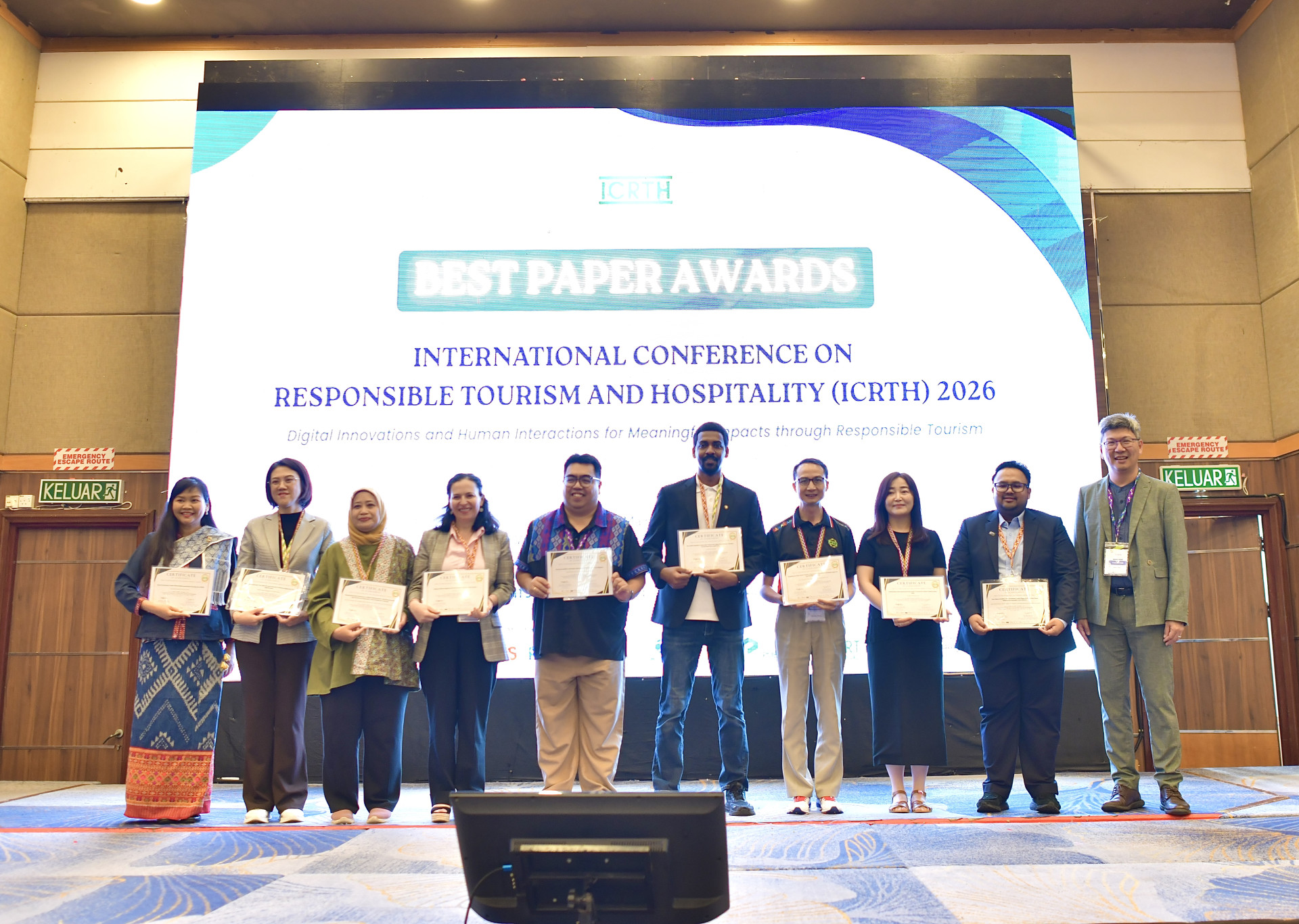 KHOA DU LỊCH HỌC THAM GIA HỘI THẢO QUỐC TẾ ICRTH 2026 (MALAYSIA) VÀ XUẤT SẮC GIÀNH GIẢI "BEST PAPER AWARD" 