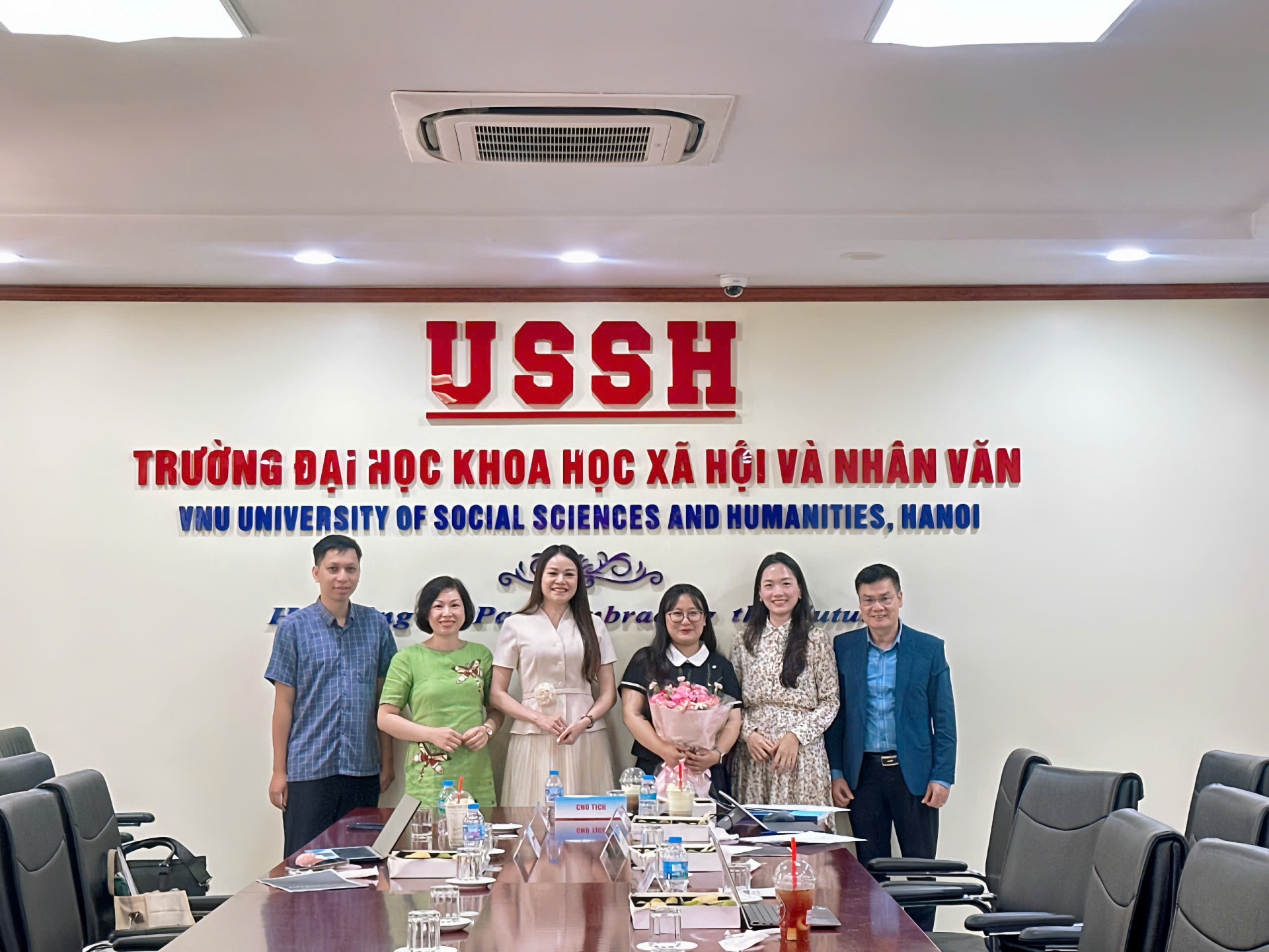 Chúc mừng học viên Trịnh Thị Khánh Linh bảo vệ thành công luận văn thạc sĩ